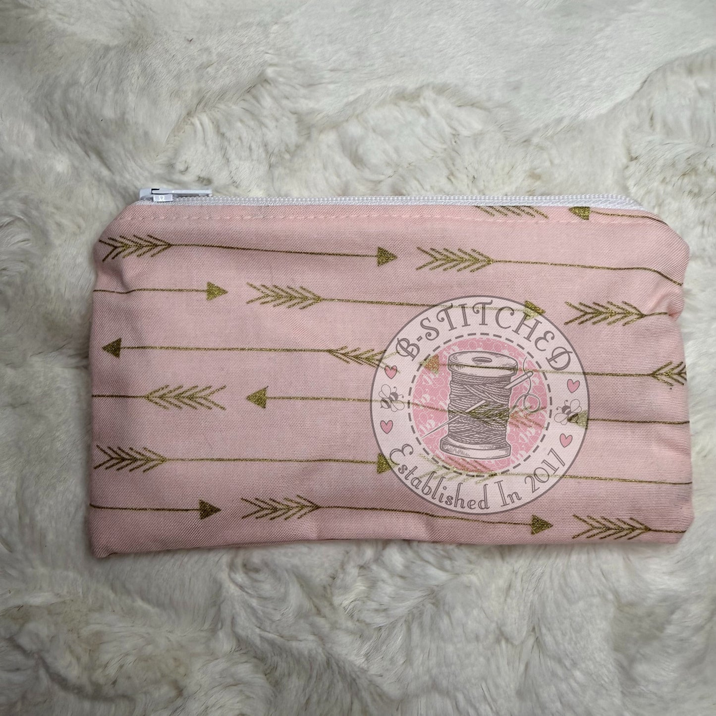 Arrows Zippy Bag